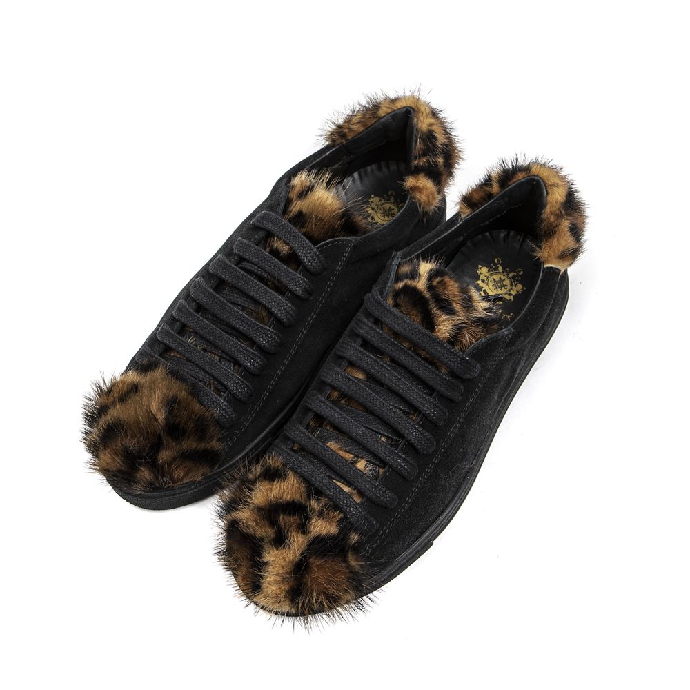 Black Leather Women Sneaker